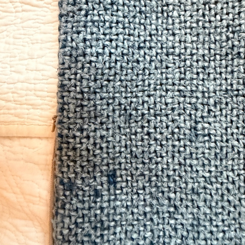 Pottery Barn textured linen and cotton lumbar pillow chambray color - Picture 3 of 9